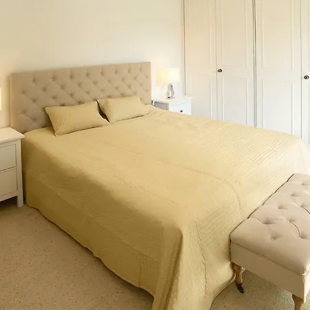 公寓 Appt Central 3 Bedroom, 2 Bath & 1 Separate Toilet *